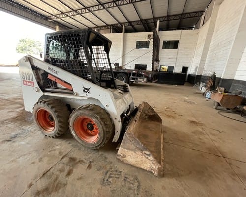 Mini Carregadeira Bobcat S130 11/11 - Imagem 7