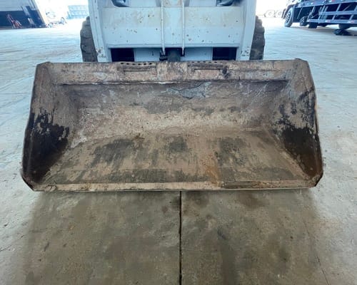 Mini Carregadeira Bobcat S130 11/11 - Imagem 18