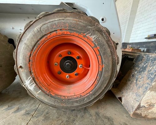 Mini Carregadeira Bobcat S130 11/11 - Imagem 21