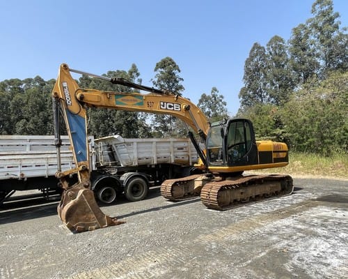 Escavadeira JCB JS200 LC 12/12 - Imagem 1