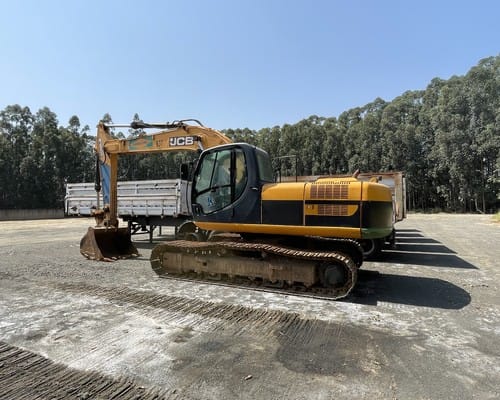 Escavadeira JCB JS200 LC 12/12 - Imagem 2