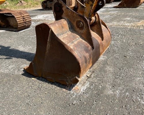 Escavadeira JCB JS200 LC 12/12 - Imagem 22