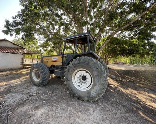 Trator Valtra BH 180 05/05 - Imagem 2