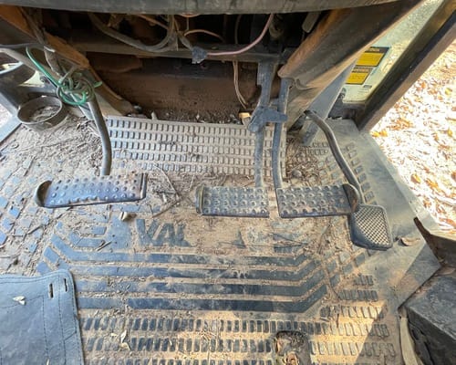 Trator Valtra BH 180 05/05 - Imagem 7