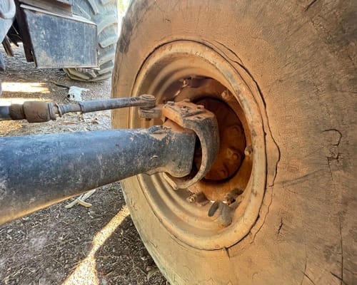 Trator Valtra BH 180 05/05 - Imagem 16