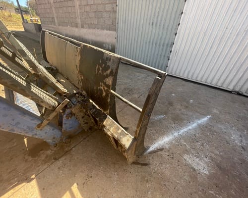 Trator New Holland  TM 150 06/06 - Imagem 9