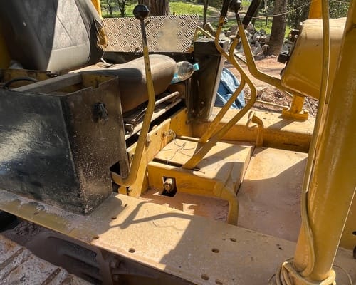 Trator de Esteiras Caterpillar D4D 78/78 - Imagem 7
