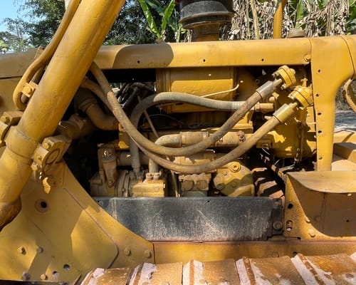 Trator de Esteiras Caterpillar D4D 78/78 - Imagem 8