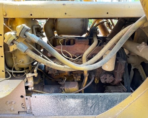Trator de Esteiras Caterpillar D4D 78/78 - Imagem 9