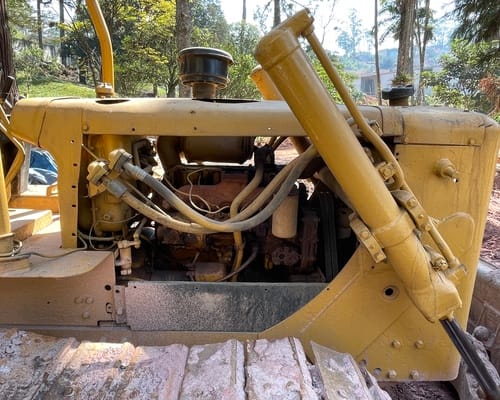 Trator de Esteiras Caterpillar D4D 78/78 - Imagem 10