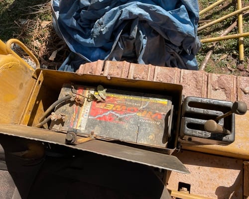 Trator de Esteiras Caterpillar D4D 78/78 - Imagem 11