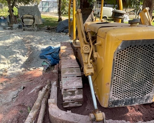 Trator de Esteiras Caterpillar D4D 78/78 - Imagem 13