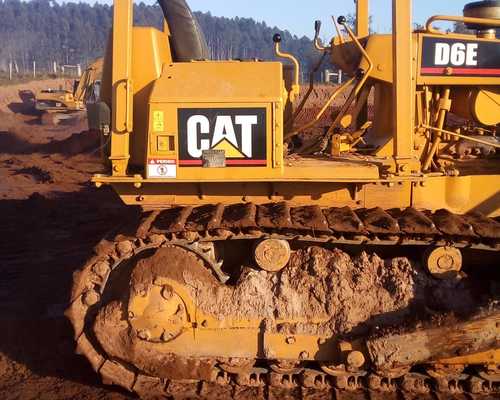 Trator de Esteiras Caterpillar D6E 95/95 - Imagem 3