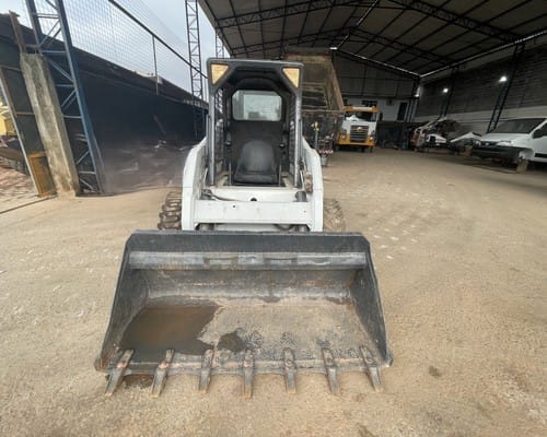 Mini Carregadeira Bobcat S150 07/07 - Imagem 5