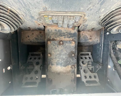 Mini Carregadeira Bobcat S150 07/07 - Imagem 7