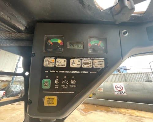 Mini Carregadeira Bobcat S150 07/07 - Imagem 9