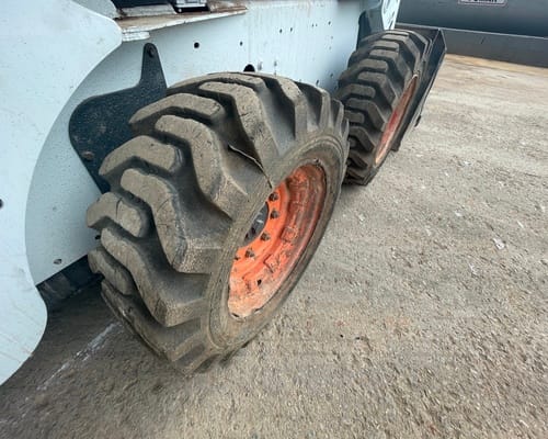 Mini Carregadeira Bobcat S150 07/07 - Imagem 20