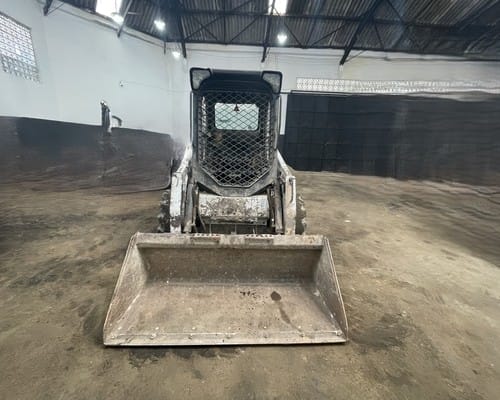 Mini Carregadeira Bobcat S450 18/18 - Imagem 5