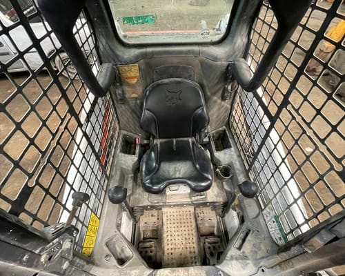 Mini Carregadeira Bobcat S450 18/18 - Imagem 6