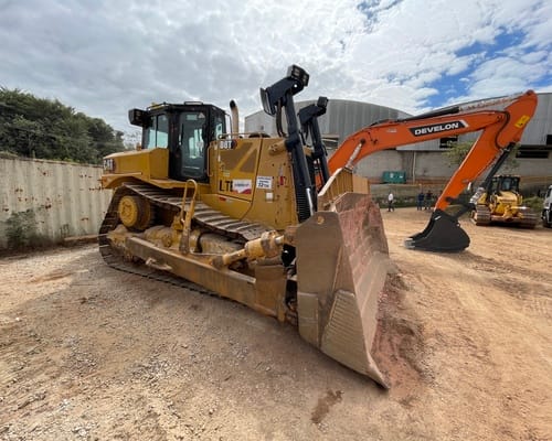 Trator de Esteiras Caterpillar D8T 21/21 - Imagem 4