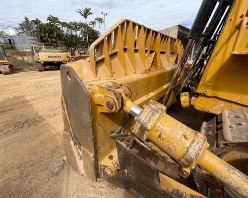 Trator de Esteiras Caterpillar D8T 21/21 - Imagem 19