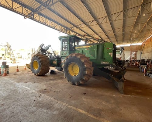 Skidder John Deere 948L 21/21 - Imagem 2