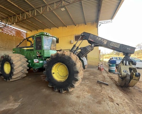 Skidder John Deere 948L 21/21 - Imagem 4
