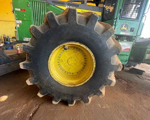Skidder John Deere 948L 21/21 - Imagem 20