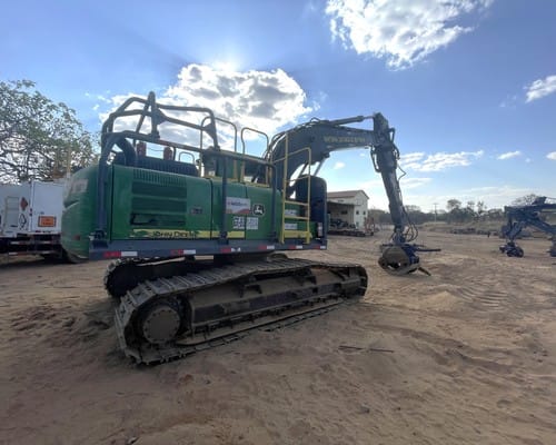 Harvester de esteira John Deere 2144G 21/21 - Imagem 3