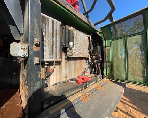 Harvester de esteira John Deere 2144G 21/21 - Imagem 10