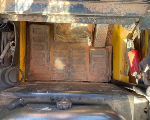 Mini Carregadeira New Holland L225 17/17 - Imagem 6