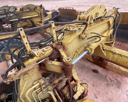 Moto Scraper Caterpillar 621R 85/85 - Imagem 14