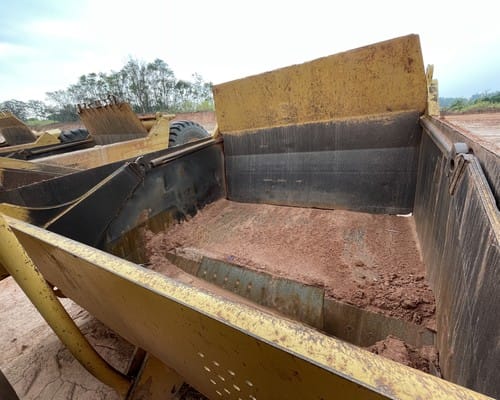 Moto Scraper Caterpillar 621R 85/85 - Imagem 16