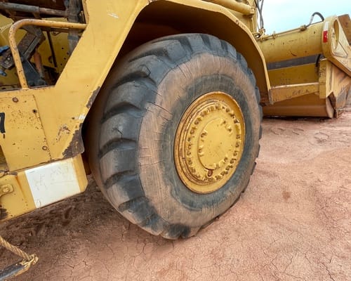 Moto Scraper Caterpillar 621R 85/85 - Imagem 17