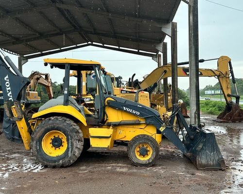 Retroescavadeira Volvo BL60B 10/10 - Imagem 2
