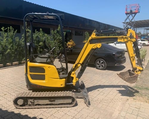 Mini Escavadeira Yanmar ViO 17 21/21 - Imagem 3
