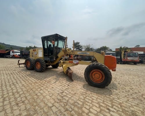 Motoniveladora Komatsu GD555 13/13 - Imagem 4