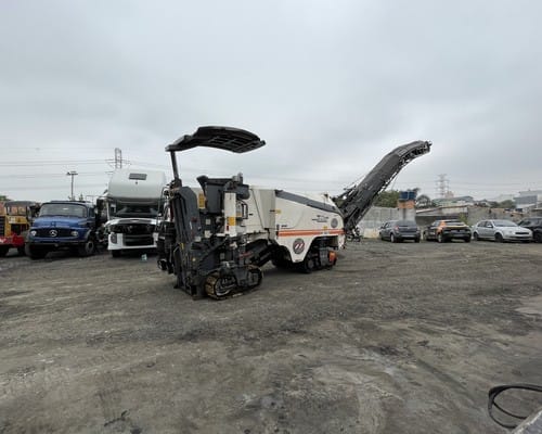 Fresadora de Asfalto Wirtgen W100F 14/14 - Imagem 3