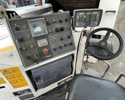 Fresadora de Asfalto Wirtgen W100F 14/14 - Imagem 6
