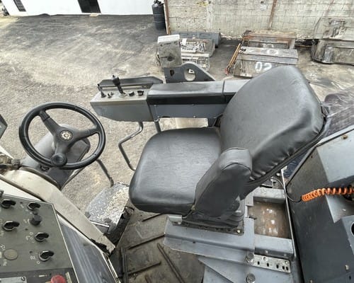 Fresadora de Asfalto Wirtgen W100F 14/14 - Imagem 7