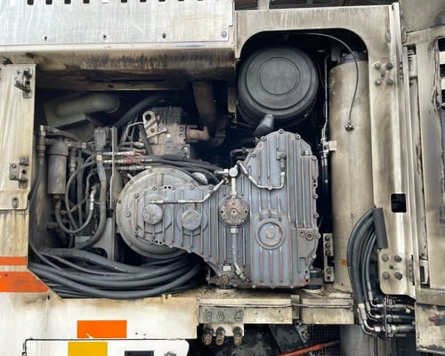 Fresadora de Asfalto Wirtgen W100F 14/14 - Imagem 11