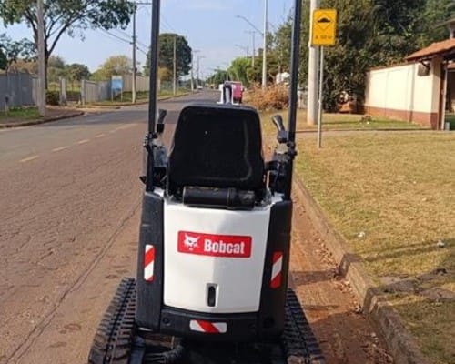 Mini Escavadeira Bobcat 418 10/10 - Imagem 3