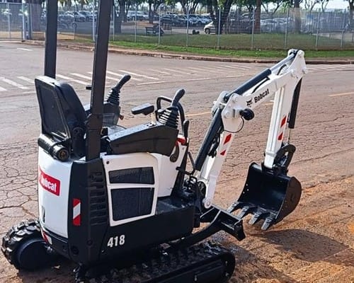 Mini Escavadeira Bobcat 418 10/10 - Imagem 4