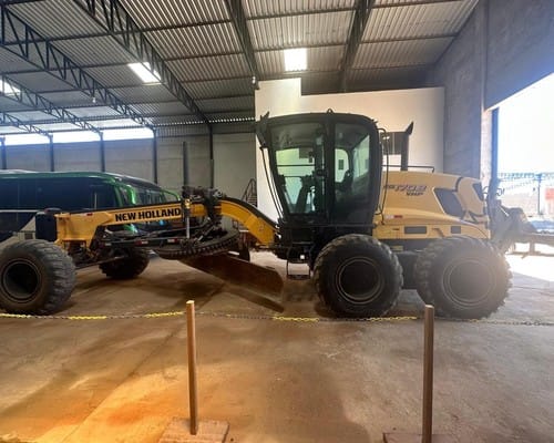 Motoniveladora New Holland RG170 21/21 - Imagem 2