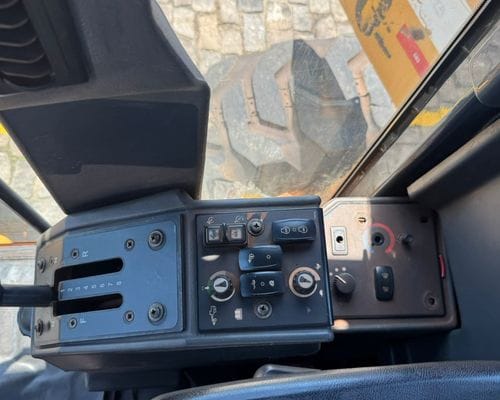 Motoniveladora John Deere 672G 17/17 - Imagem 9