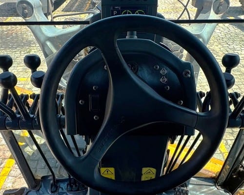 Motoniveladora John Deere 672G 17/17 - Imagem 10