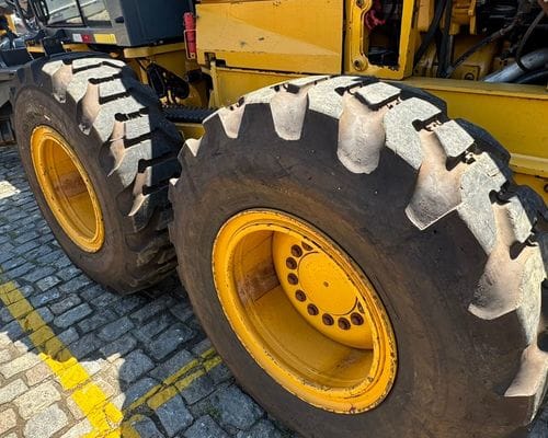 Motoniveladora John Deere 672G 17/17 - Imagem 20