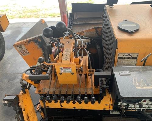 Vibroacabadora Leeboy 8510C 15/15 - Imagem 14