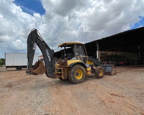 Retroescavadeira Volvo BL60B 13/13 - Imagem 3