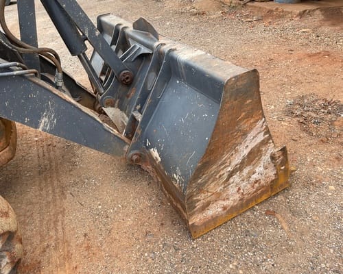 Retroescavadeira Volvo BL60B 13/13 - Imagem 19
